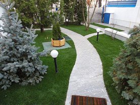 Casa de închiriat 7 camere, în Bucureşti, zona Domenii