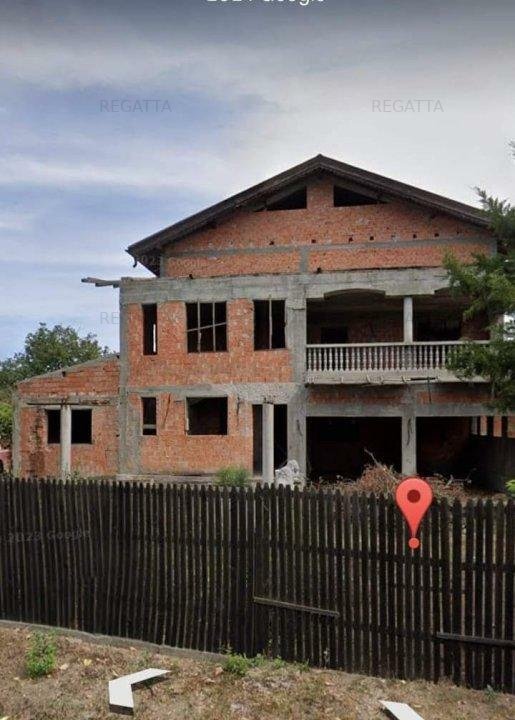 Teren 700 mp + CASA LA ROSU langa Primaria Corbeanca