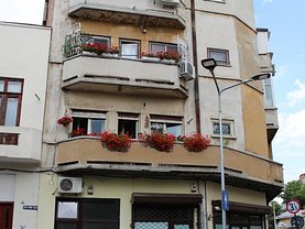 Vânzare spaţiu comercial