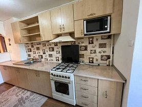 Apartament de închiriat 3 camere, în Sibiu, zona Oraşul de Jos