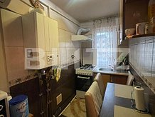 Apartament de vânzare 2 camere în Targu-Jiu, 9 Mai