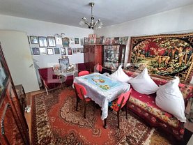Apartament de vânzare 4 camere, în Bacău, zona Alecu Russo