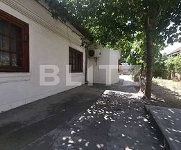 Casa de vânzare 7 camere, în Româneşti