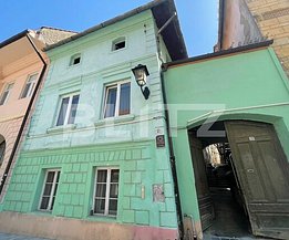 Casa de vânzare o cameră, în Brasov, zona Centrul Istoric