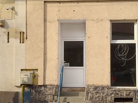 Închiriere spaţiu comercial