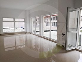 Închiriere spaţiu comercial