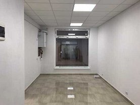 Vânzare spaţiu comercial