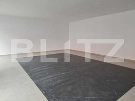 Vânzare spaţiu comercial