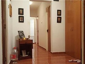 Apartament de vânzare 3 camere, în Bucuresti, zona Fizicienilor