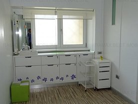 Apartament de vânzare 3 camere, în Bucureşti, zona Calea Călăraşilor