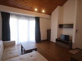 Apartament de vânzare 3 camere, în Dumbrăviţa