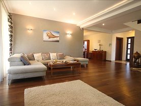 Casa de vânzare 4 camere, în Dumbrăviţa