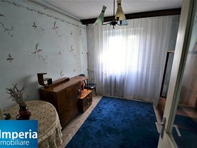 Apartament de vânzare 3 camere, în Iasi, zona Podu Ros