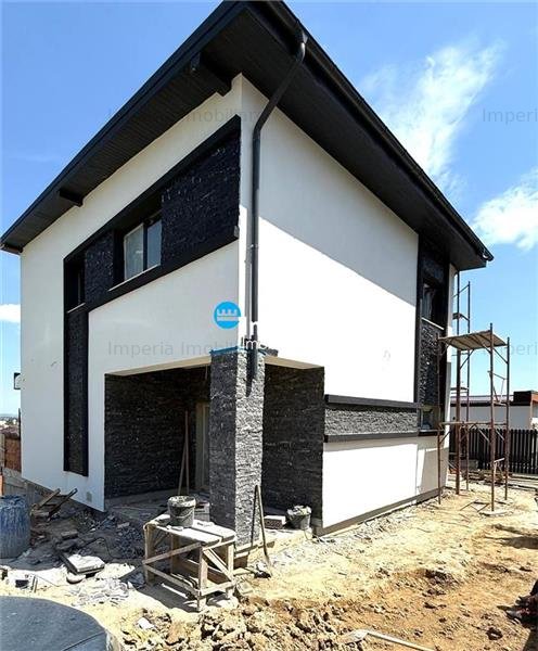 Vila 4 cam , crama, vedere panoramica Valea Adanca Iasi