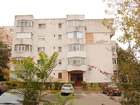 Apartament de vânzare 3 camere în Constanta, Delfinariu