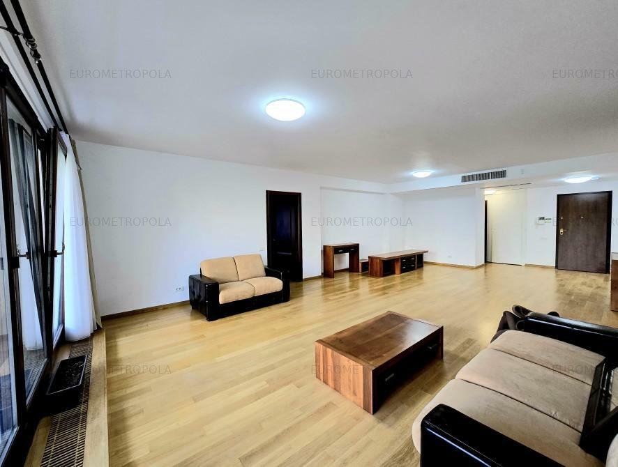 Apartament 4 camere, 2 locuri parcare, boxa, Kiseleff