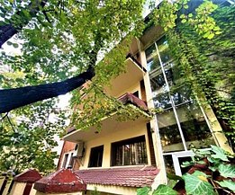 Casa de vânzare 11 camere, în Bucureşti, zona Primăverii