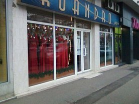 Vânzare spaţiu comercial