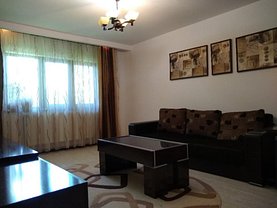 Apartament de vânzare 3 camere, în Ploieşti, zona Mihai Bravu