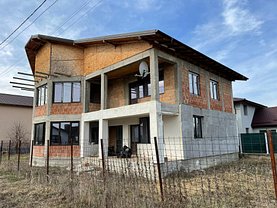Casa de vânzare 6 camere, în Târgşoru Vechi