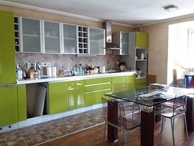 Apartament de vânzare 3 camere, în Târgu Mureş, zona Ultracentral