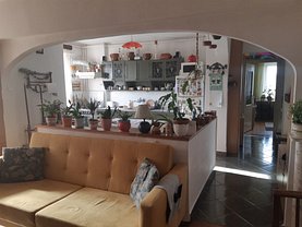 Apartament de vânzare 3 camere, în Târgu Mureş, zona Tudor