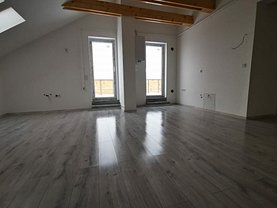 Apartament de vânzare 3 camere, în Târgu Mureş, zona Unirii