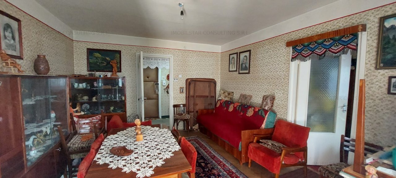 Apartament de vanzare, 3 camere- str. Moldovei