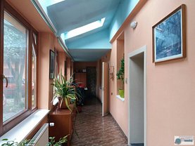 Casa de închiriat 4 camere, în Târgu Mureş, zona Central