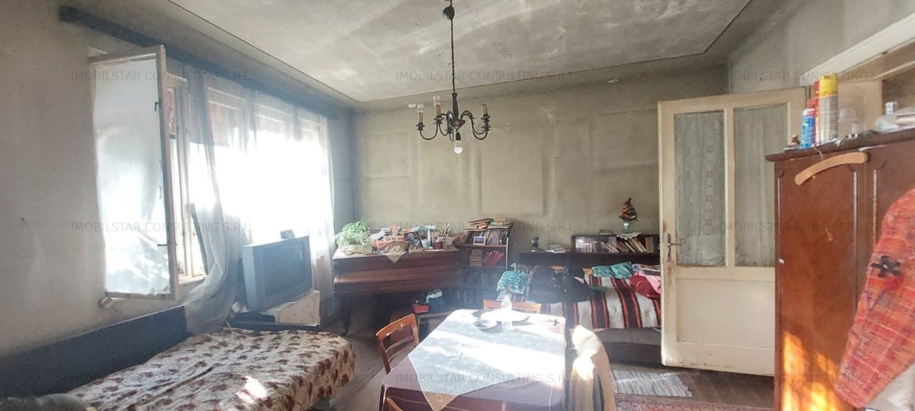 De vanzare casa singur in curte, teren 650mp