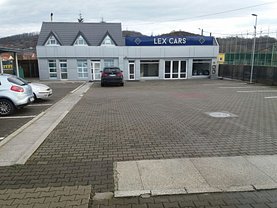 Vânzare spaţiu comercial