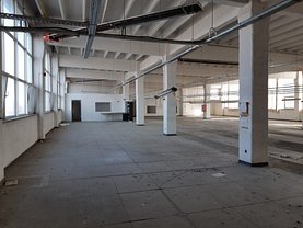 Vânzare spaţiu industrial