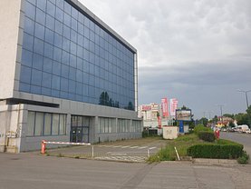 Închiriere spaţiu comercial
