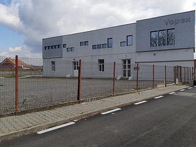 Vânzare spaţiu industrial
