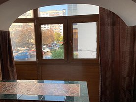 Apartament de închiriat 3 camere, în Buzau, zona Unirii Sud