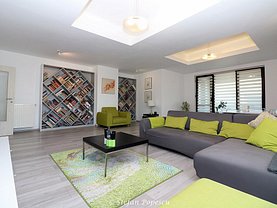 Apartament de vânzare 4 camere, în Bucureşti, zona Unirii