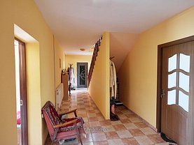 Casa de vânzare 6 camere, în Săbăreni