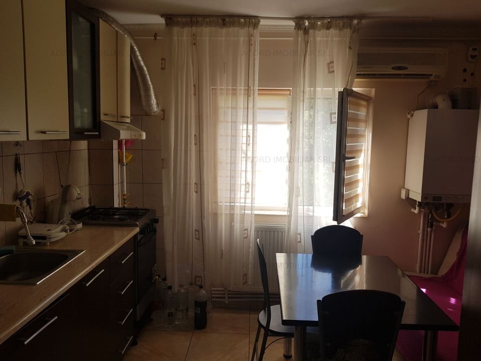 Bratianu sr uri-apartament 2 camere decomandat 62 mp cu gaze - imaginea 11