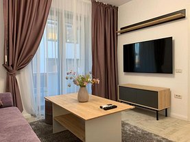 Apartament de închiriat 2 camere, în Mamaia, zona Central