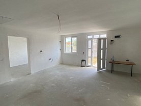 Casa de vânzare 4 camere, în Ovidiu, zona Exterior Vest
