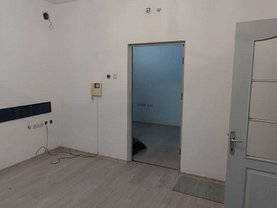 Casa de vanzare 4 camere, în Constanta, zona Ultracentral