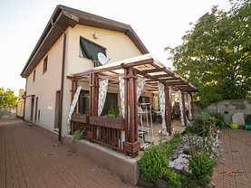 Casa de vânzare 5 camere, în Arad, zona Parneava