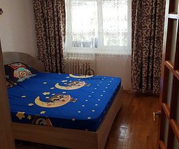 Apartament de vanzare 4 camere, în Craiova, zona Rovine