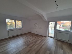 Casa de vânzare 4 camere, în Dumbrăviţa