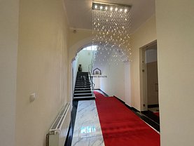 Casa de închiriat 13 camere, în Timişoara, zona Ultracentral