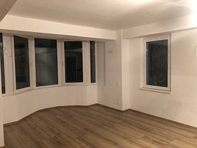 Apartament de vânzare 3 camere, în Târgu Mureş, zona Central