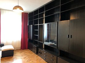 Apartament de închiriat 3 camere, în Targu Mures, zona Central
