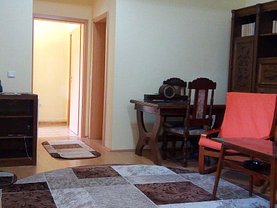 Casa de închiriat 3 camere, în Dumbrăviţa