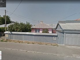 Casa 4 camere în Targu Neamt, Central