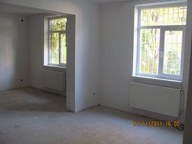 Apartament de vânzare 2 camere, în Cugir, zona Central